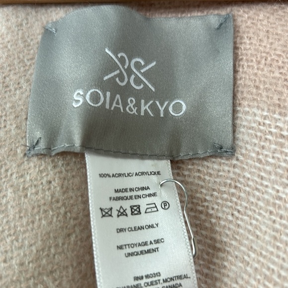 SOIA & KYO Color Block Fringed Wrap Scarfigan Poncho in Pale Pink, Tan & Cream - Picture 3 of 14